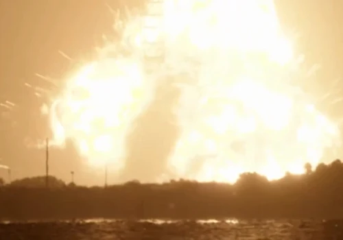 Eksplozja rakiety New Glenn. Poważny cios dla Blue Origin i powrotu na Księżyc