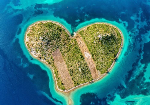 Spędź wakacje nad Morzem Adriatyckim 🏖️ Zbiór lotów do Chorwacji z 5 miast od 170 PLN ☀️