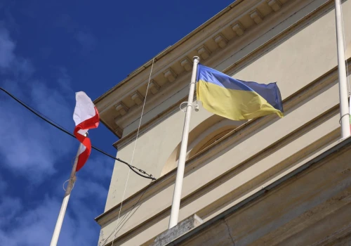 Radny chce usunięcia ukraińskiej flagi z budynków Urzędu Miasta Lublina. W tle kontrowersyjny dekret Zełenskiego