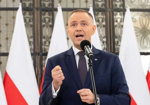 Polacy stanęli za prezydentem Nawrockim. Miażdżący wynik analizy komentarzy