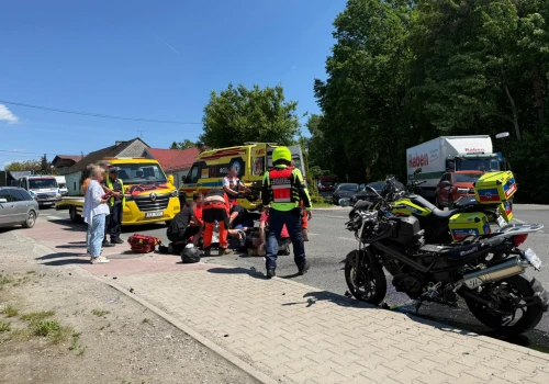 Wypadek motocyklowy w Hałcnowie. Są duże utrudnienia w ruchu!