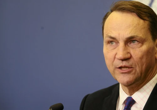 Sikorski o decyzji Zełenskiego: Jestem rozczarowany. 