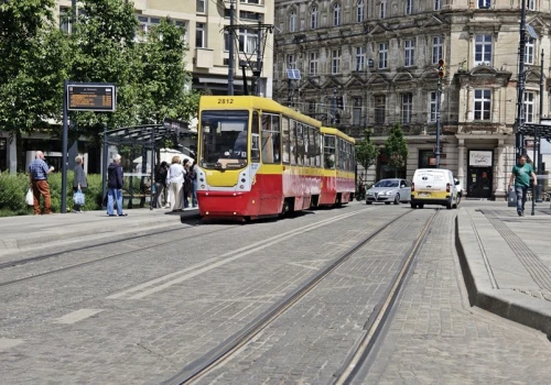 Łódź. Rusza naprawa nawierzchni na Placu Wolności. UMŁ: Mediacje pomogły