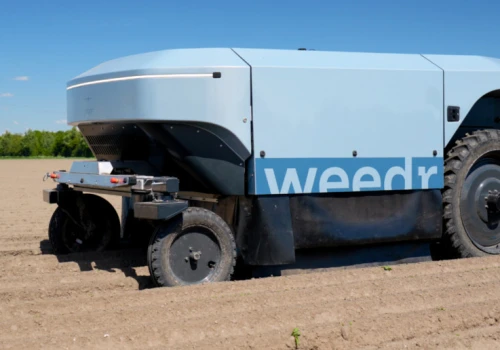 Firma Cropr wprowadza autonomicznego robota Weedr pielącego laserem