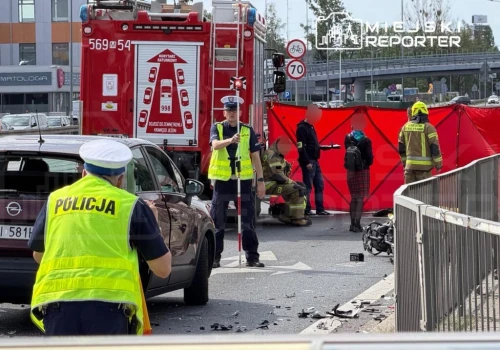 W wypadku opla z motocyklem na Puławskiej zginął młody policjant jadący jednośladem