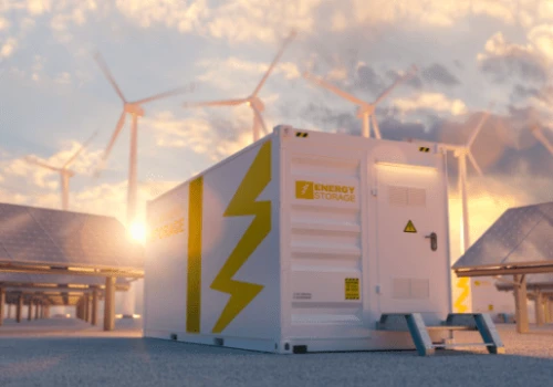 Legislacyjny bubel w imię bezpieczeństwa? Zachód gasi pożary bez niszczenia magazynów energii