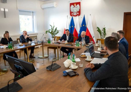 Polska mówi „sprawdzam” Brukseli. Krajewski chce pełnej analizy skutków umów handlowych dla rolnictwa