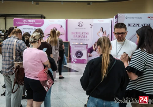 „Biustowniczki” w Galerii Świdnickiej. Bezpłatna akcja profilaktyczna dla młodych kobiet