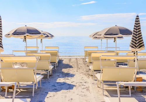 Wakacje nad Adriatykiem 🌤️⛱️ Pobyt we Włoszech w hotelu z wyżywieniem za 1249 PLN ☕🥐