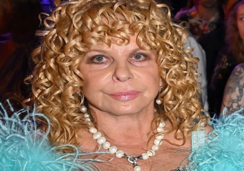 Prawie 80-letnia Małgorzata Potocka pokazuje smukłe nogi. Figura 30-latki!