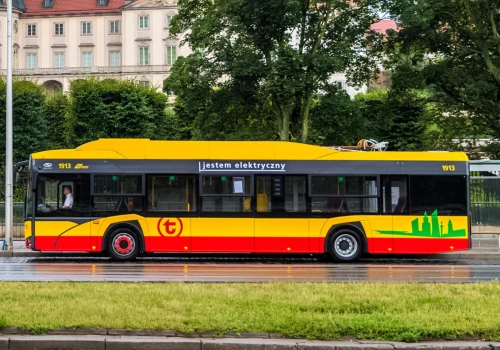 Kolega syna zawiezie cię do pracy. Od 3 września nowe przepisy