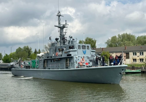 16 Żuławski Pułk Logistyczny zaprasza na swoje święto. ORP Śniardwy wchodzi do Elbląga