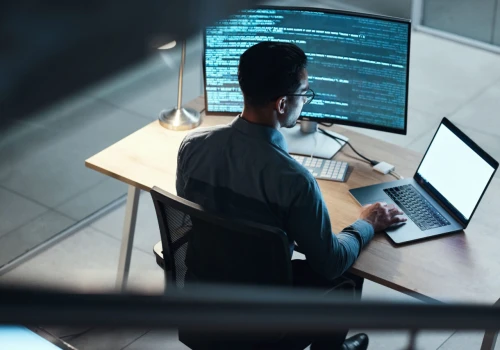 Programiści nie chcą kodować bez AI. Nowy problem branży IT