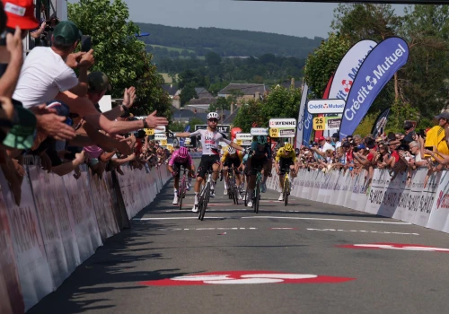 Boucles de la Mayenne 2026: Benoît Cosnefroy z etapem i koszulką lidera
