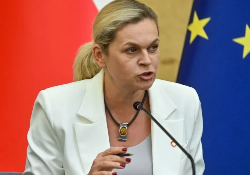 Biskup o decyzji MEN ws. nowego przedmiotu. „Nie rozwiązuje problemu”