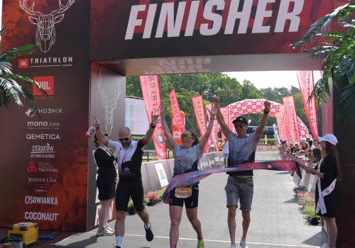 Poznaliśmy Mistrzów Polski w triathlonie! JBL Triathlon Sieraków 2026 z nowym rekordem trasy
