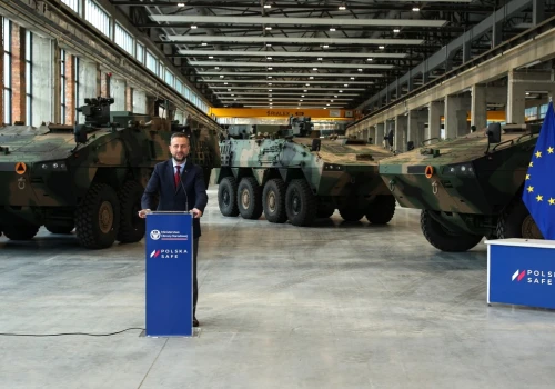 Szef MON: 29 umów wartych 78 mld zł w jeden dzień to rekord w historii modernizacji wojska
