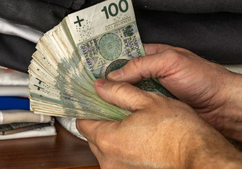 Polacy mają coraz więcej pieniędzy. Banki biją rekordy. Tak nie było od lat