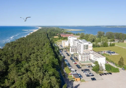 Ten hotel w Polsce nie ma konkurencji. Z jednej strony morze, z drugiej jezioro