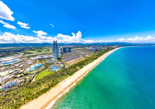 Odwiedź „Chińskie Hawaje” ✨🏝️ Wycieczka na Hajnan za 2881 PLN (loty + ⭐⭐⭐⭐⭐ hotel) 🌊🥥