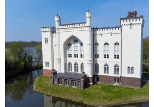 Edukatorzy Biblioteki Kórnickiej przeliczają Mickiewicza na mieszkania