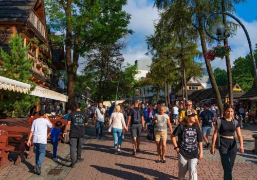 Zakopane musi posprzątać billboardy i banery. Urzędnicy ruszą na łowy