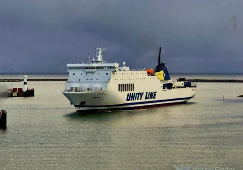 Prom Unity Line w Gdańsku. Przymierza się do nowej trasy
