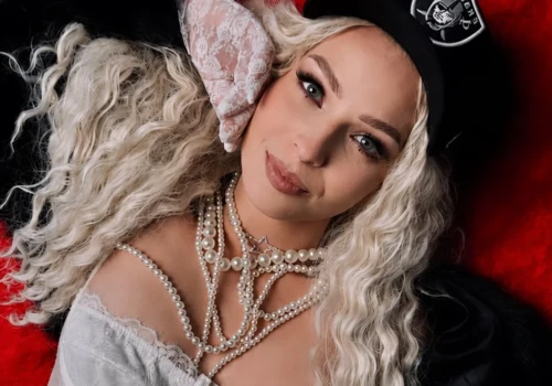 Takiej Olgi Siemienieckiej jeszcze nie było. Wokalistka XOXO zachwyciła internautów