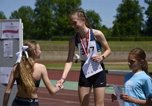 411 uczniów, 24 szkoły i sportowe emocje. Polskie podstawówki rywalizowały w Trzyńcu