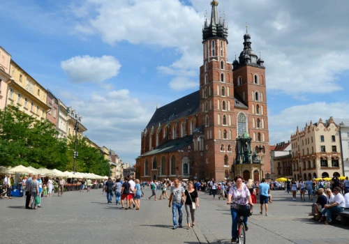 Miliony uciekają samorządom, ale opłaty turystycznej nie będzie. Rząd ma inne plany