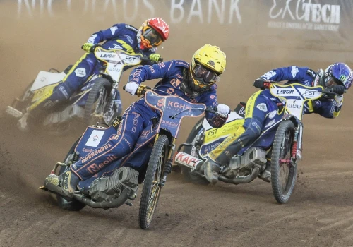 Żużel. Wielki klasyk Unia-Falubaz i Stal chcąca zdobyć Motoarenę. Runda zasadnicza już na półmetku