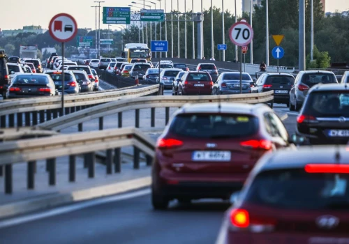 Tesla niespodziewanie wróciła do czołówki ulubionych aut w UE, szczególnym sukcesem model Y
