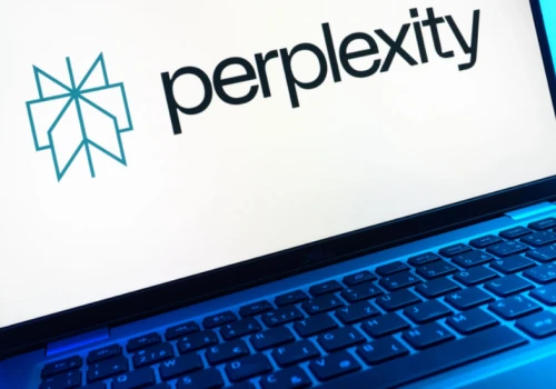 Perplexity ma kłopoty. AI naściemniało i teraz firma trafi do sądu