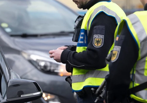 Utrudnienia na długi weekend. Europa wprowadza kontrole