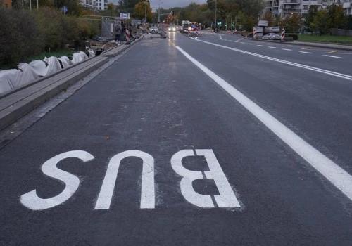 Nieuprawniona jazda buspasem. Co grozi w 2026 roku?