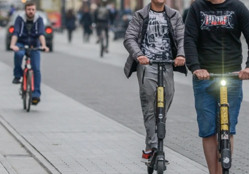 1158 wypadków na hulajnogach w rok. OC nadal nie jest obowiązkowe