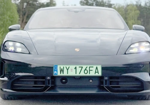 Oswojony potwór. Recenzja Porsche Taycan