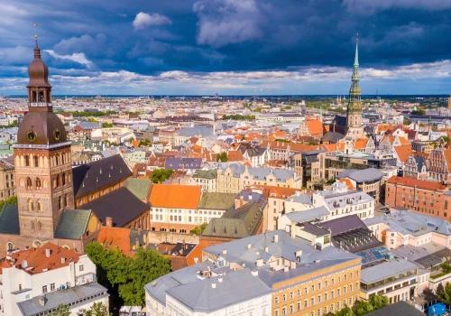 Turyści masowo odwołują rezerwacje. Europejska perła znalazła się w centrum obaw