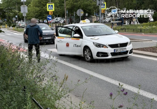 71-letni taksówkarz potrącił 13-latkę na przejściu dla pieszych na Ursynowie