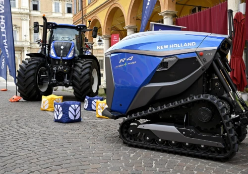 New Holland jak Ferrari, Pagani czy Ducati. Co włoski producent pokazał na Motor Valley Fest w Modenie?