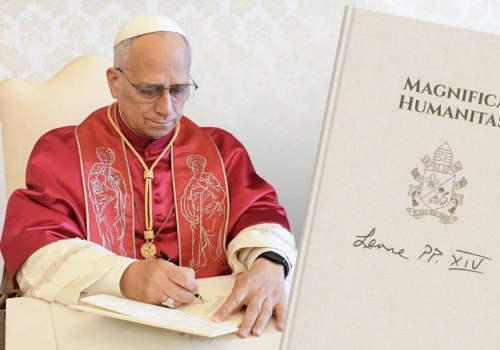 13. „Nie będziesz tworzył maszyny na podobieństwo ludzkiego umysłu”. Papież Leo XIV i duchy Diuny