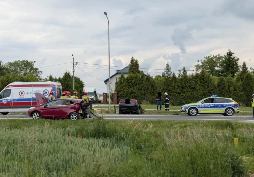 Wypadek podczas wyprzedzania na krajowej „dziewiątce” w Sadowiu