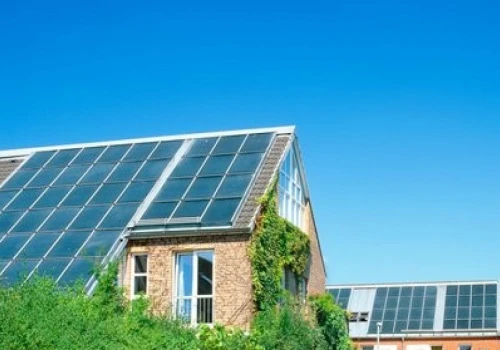 Masz fotowoltaikę? Podziel się energią z sąsiadem. Nowość w Niemczech