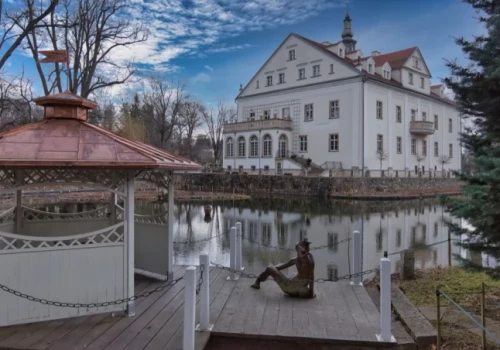 Uciec z Wrocławia na jeden dzień? To miejsce w Rudawach robi robotę