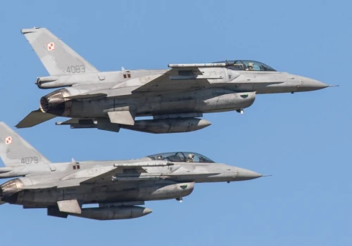 Alarm po rosyjskich atakach na Ukrainę. Wojsko poderwało myśliwce F-16