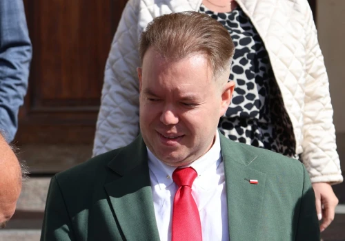 1,3 mln zł dla Stowarzyszenia Unia Równości. Radny Tomasz Gontarz pyta prezydenta Lublina o szczegóły umowy