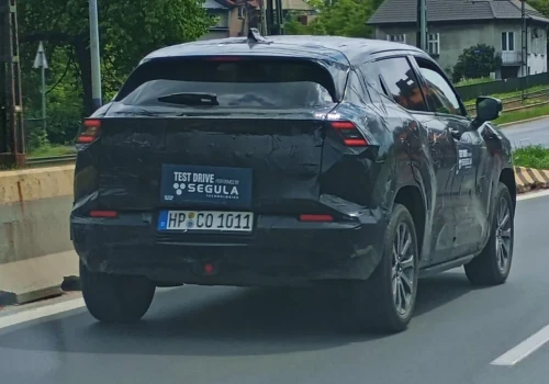 Widziałem zamaskowany prototyp na ulicy. Możesz kupić go w salonie