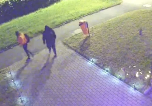 Młodociane złodziejaszki obłowiły się na jakieś 15 złotych. Zobaczcie nagranie