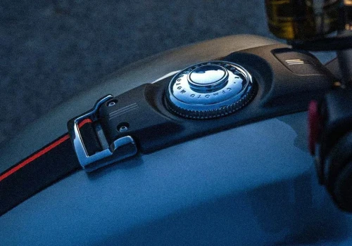 Motocykl na spokojniejsze tempo też może być ciekawy. Ten dobrze wyczuwa zmęczenie nadmiarem