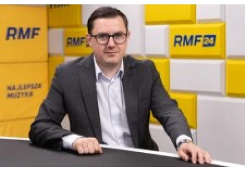 ​Ceny paliw niżej w długi weekend? Miłosz Motyka w RMF FM